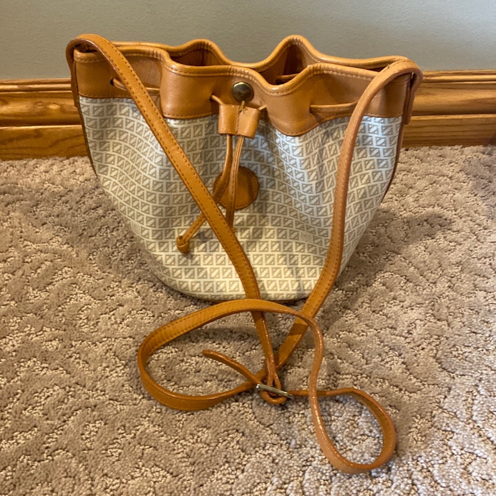 Vintage Bucket Bag Adjustable Strap